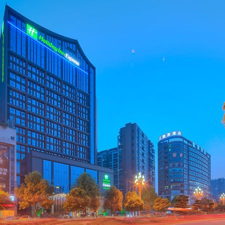Holiday Inn Express Leshan City Square By Ihg High Speed Rail And Leshan Giant Buddha Екстер'єр фото